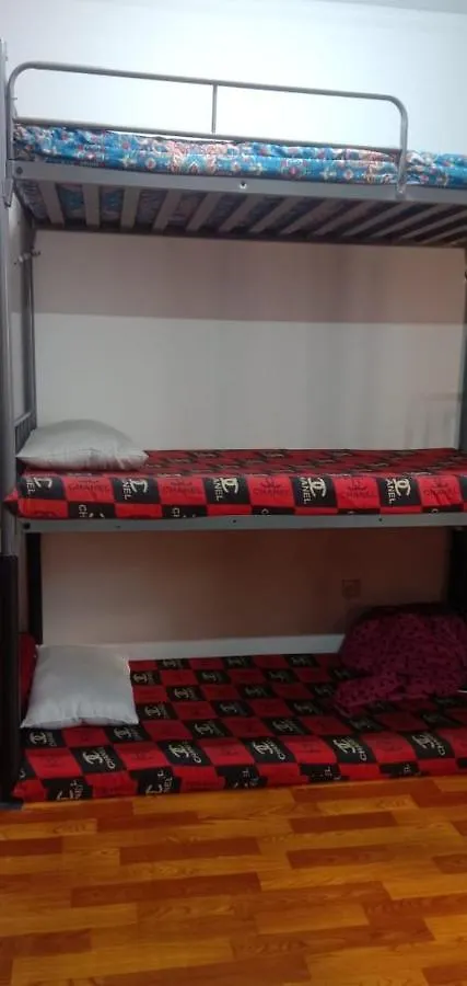 Hotel Bed Space For Weekly With Other Guests Dubaj Pensjonat